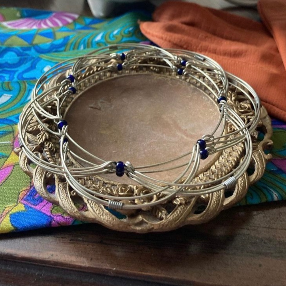 Expandable Metal Flower Bracelet